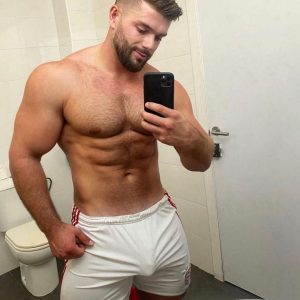Bastien - rencontre-Gay-La Teste-de-Buch